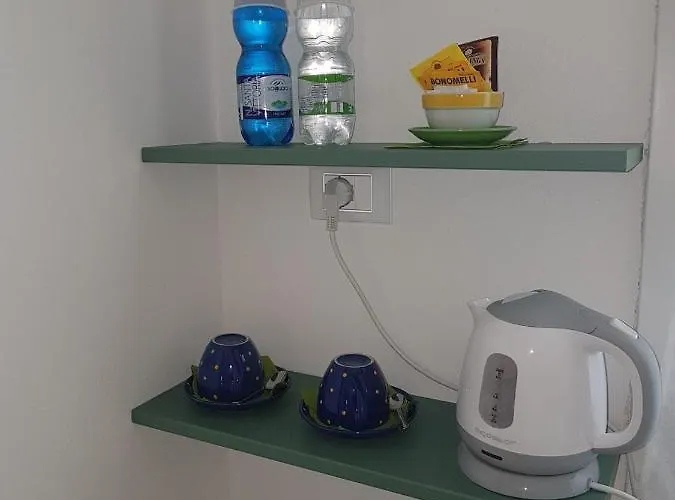 Corticella 24 לינה וארוחת בוקר 3*