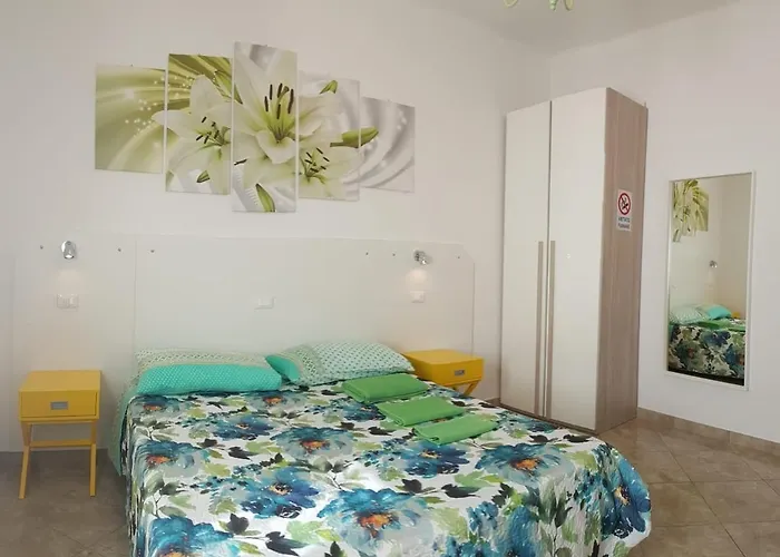 Corticella 24 לינה וארוחת בוקר